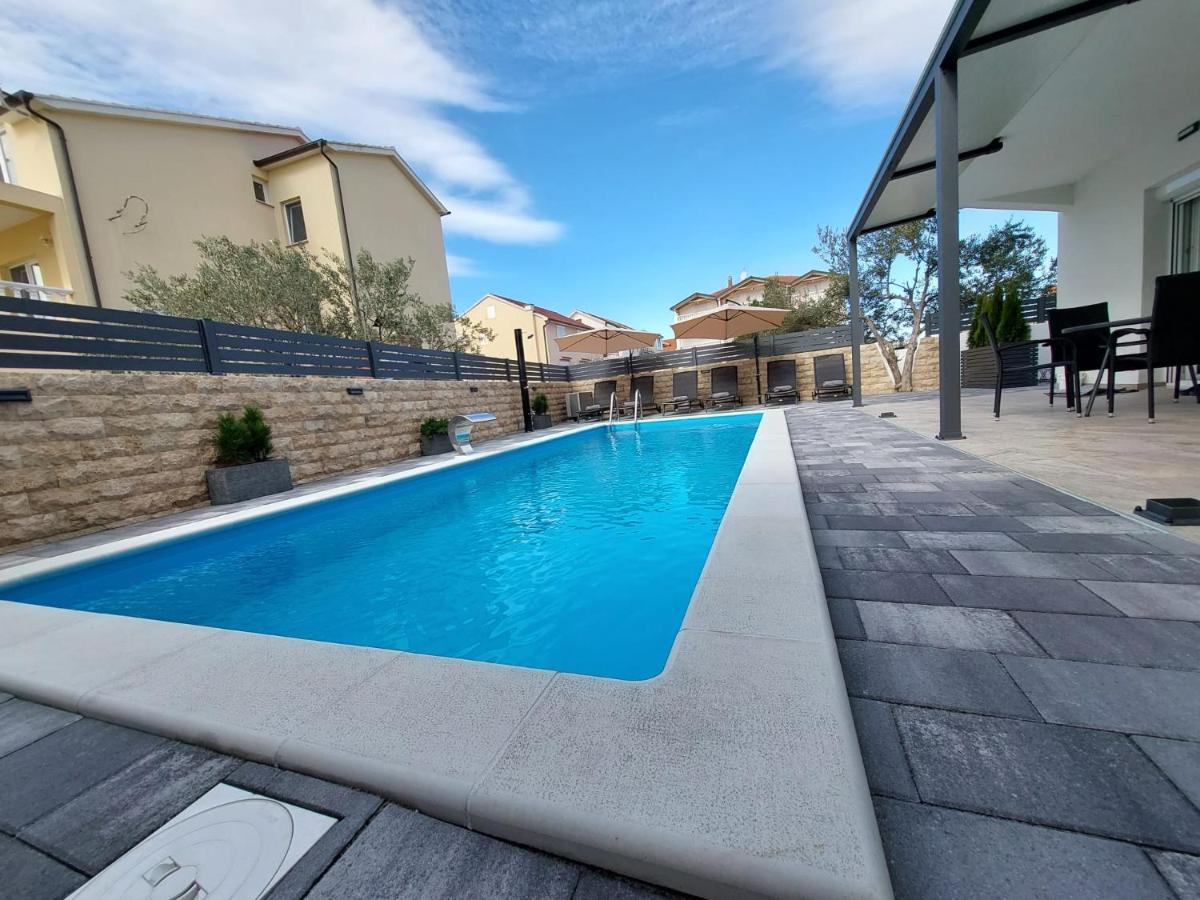 Apartmani Tropical Vodice Bagian luar foto