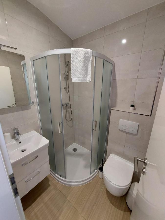 Apartmani Tropical Vodice Bagian luar foto