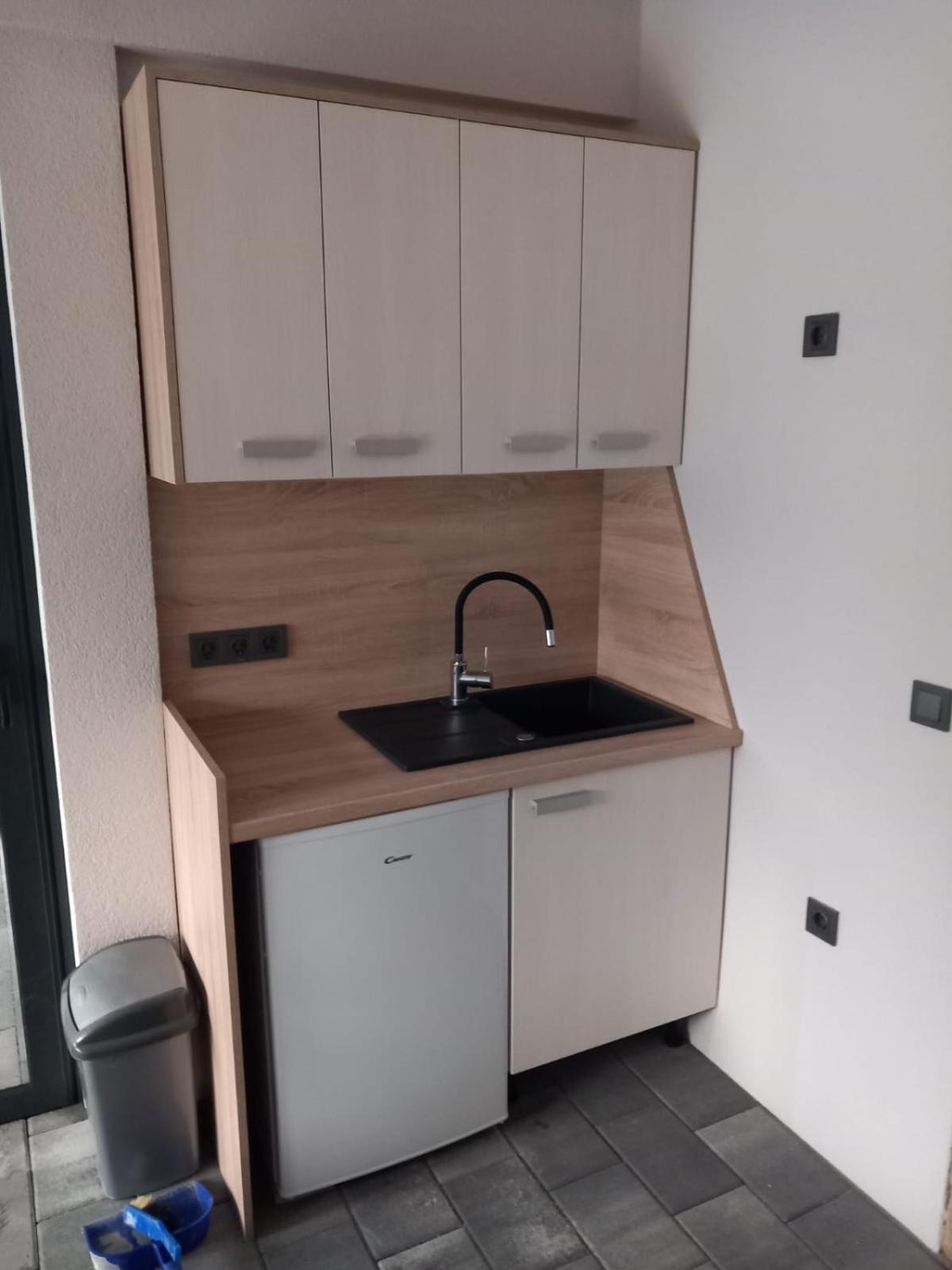 Apartmani Tropical Vodice Bagian luar foto