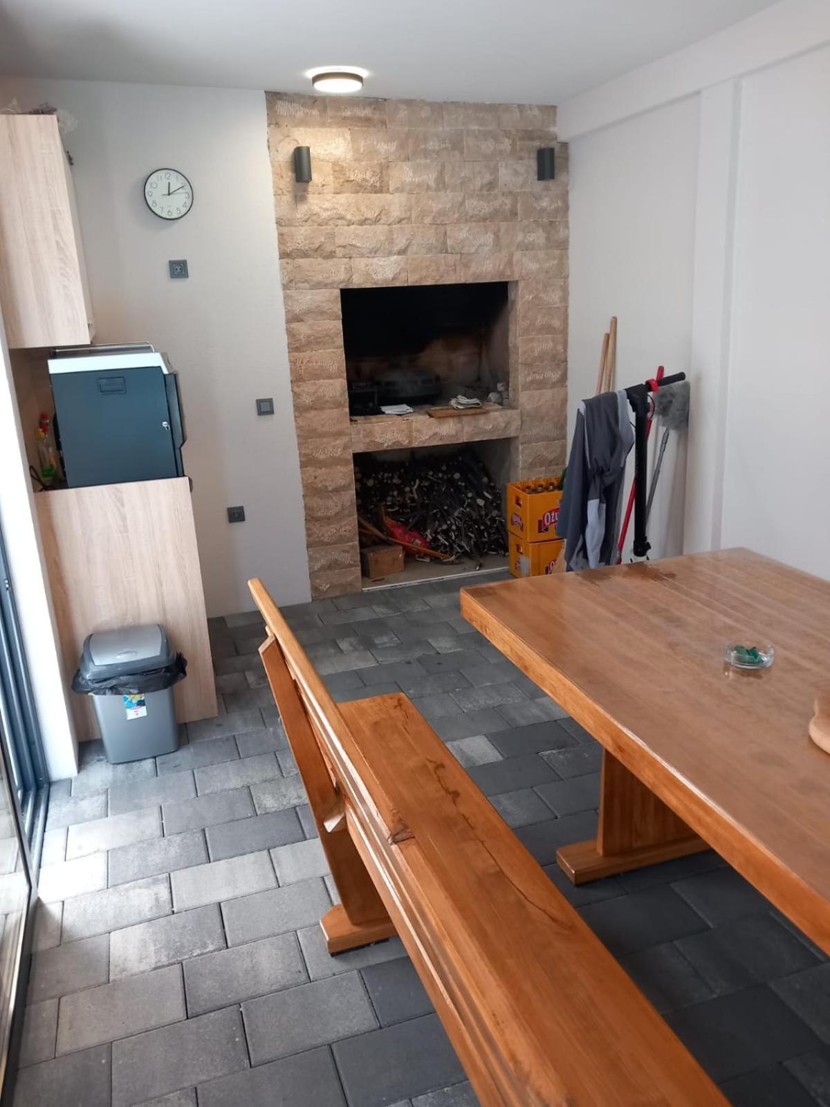 Apartmani Tropical Vodice Bagian luar foto