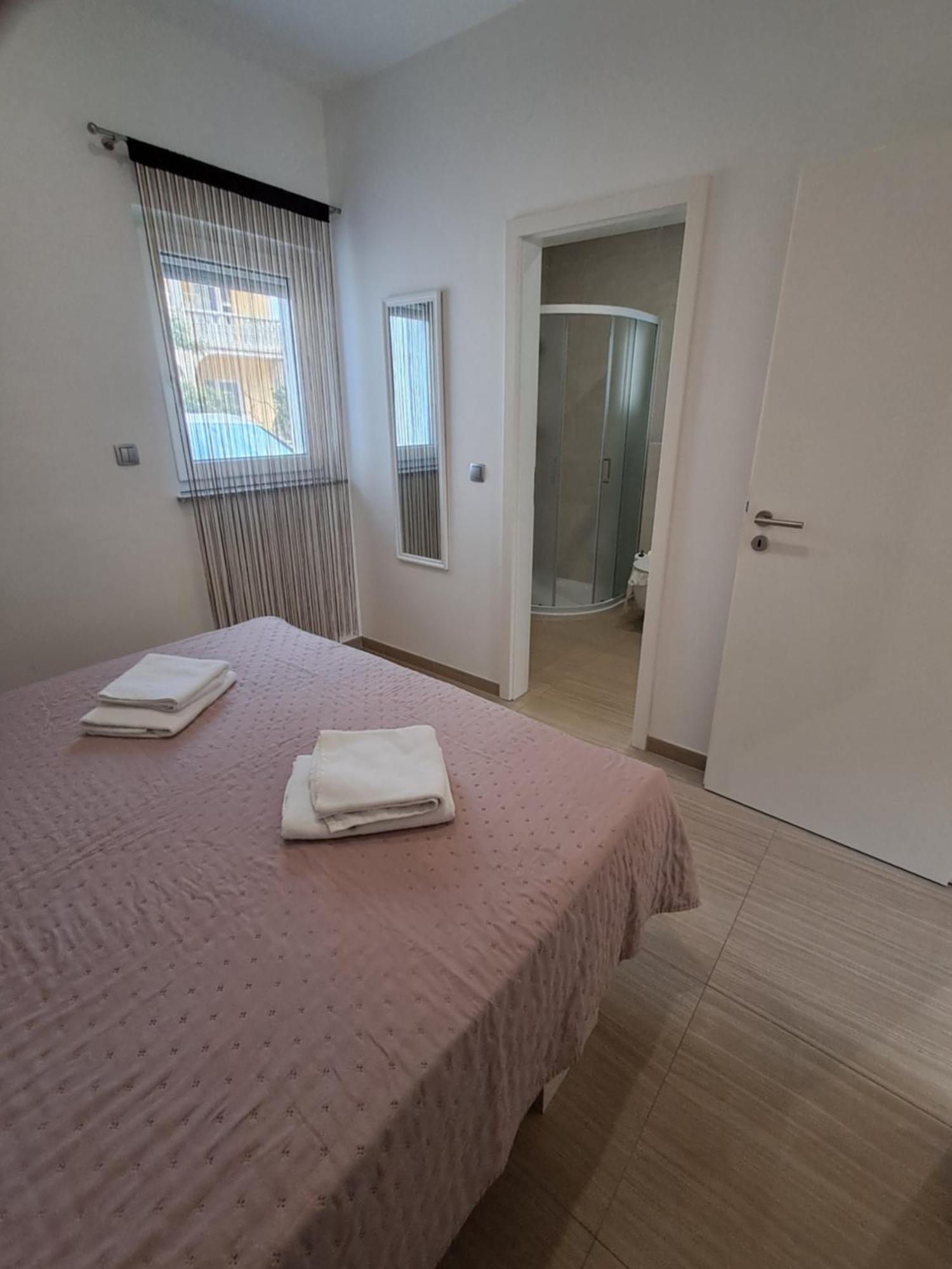 Apartmani Tropical Vodice Bagian luar foto